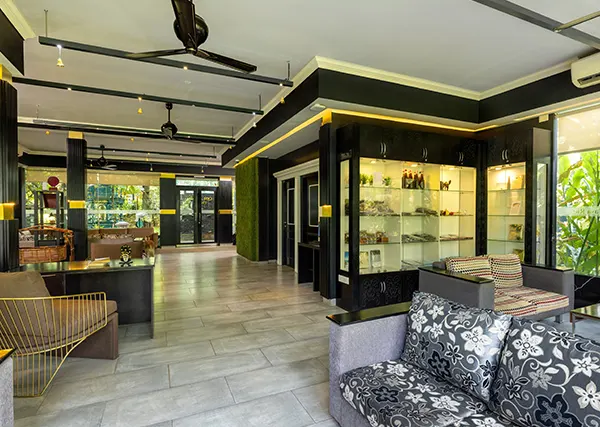 luxury honeymoon packages in athirappilly